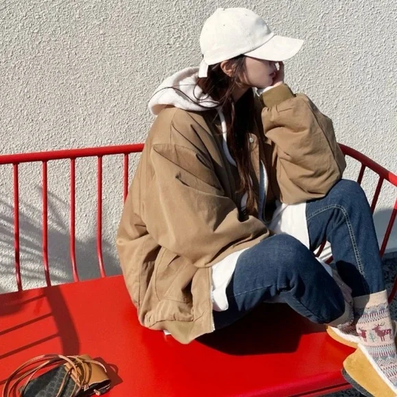 NWOT Korean Brand DEEPNY Corduroy Cap with Embroidered R in Ivory - Picture 13 of 15